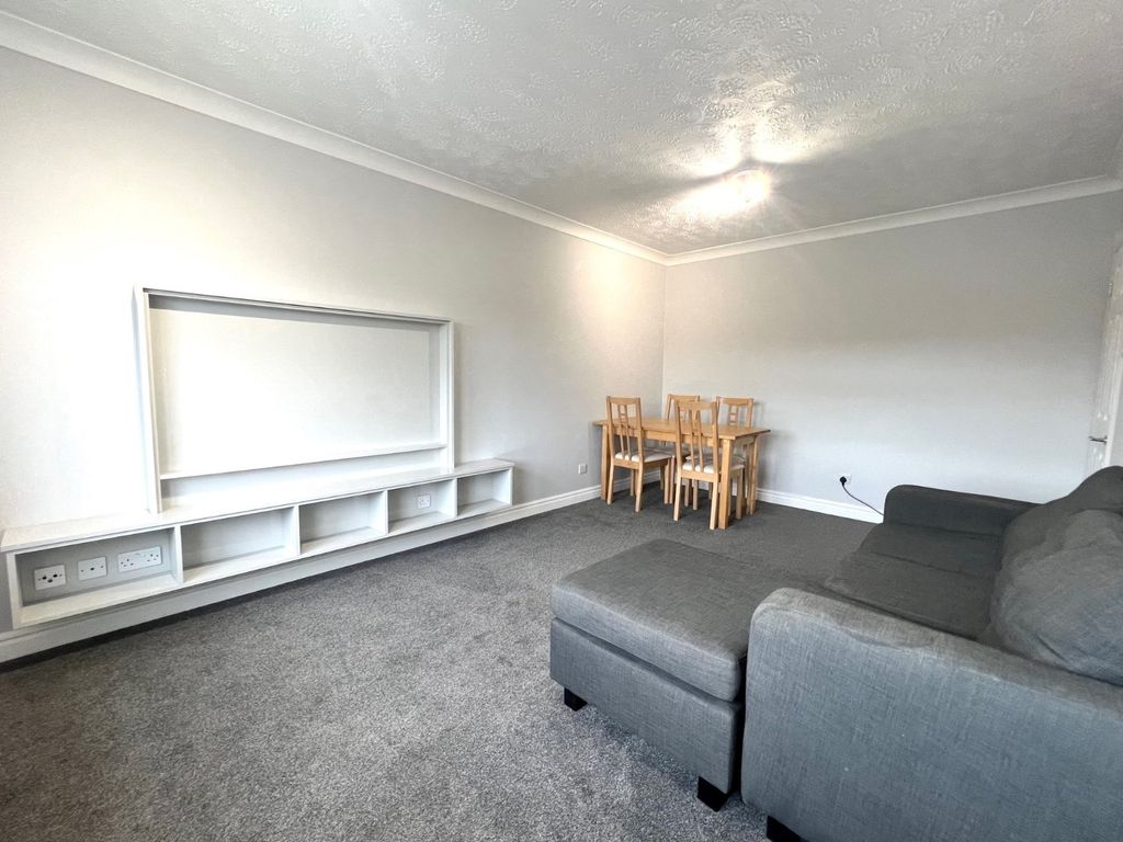 Property photo 1 of 13 Picture No. 16