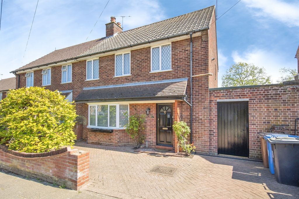 Property photo 1 of 18