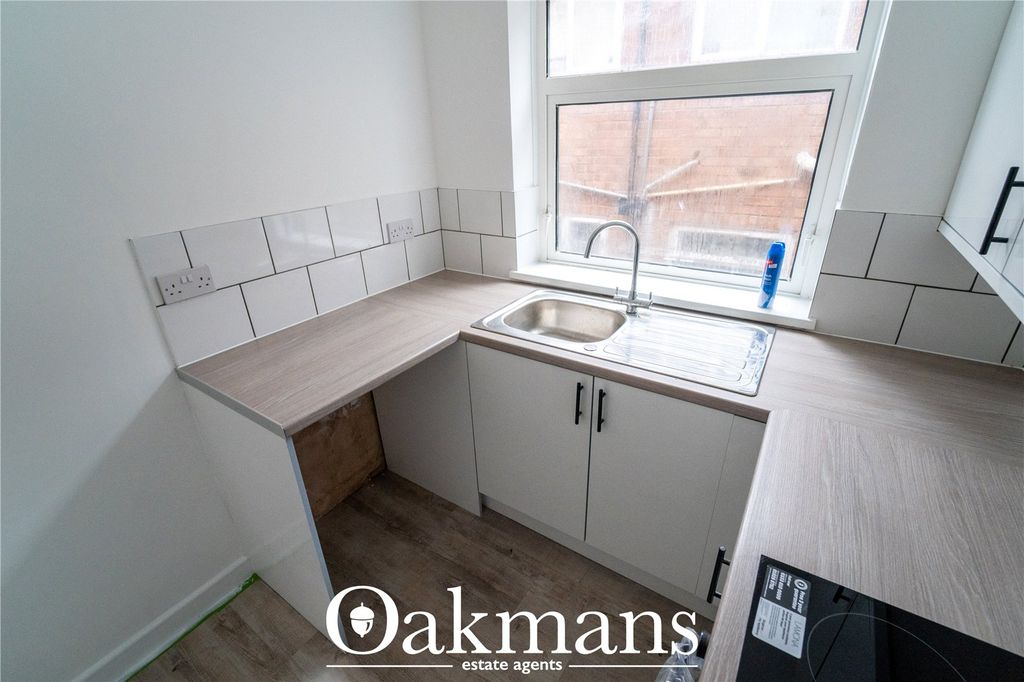 Property photo 3 of 23 Picture No. 19