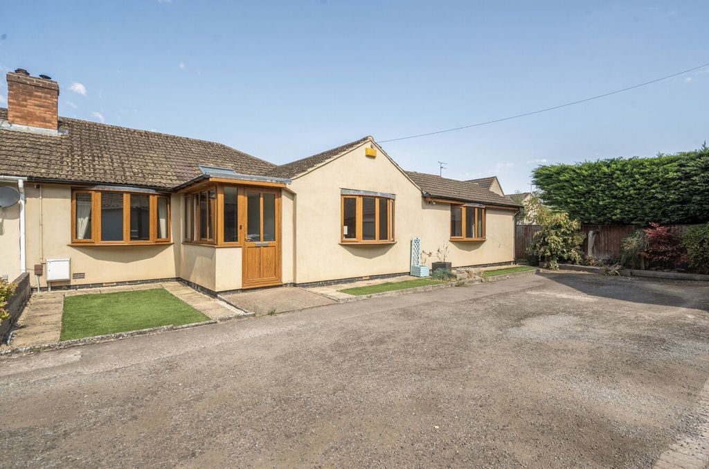 Property photo 1 of 13 15023741