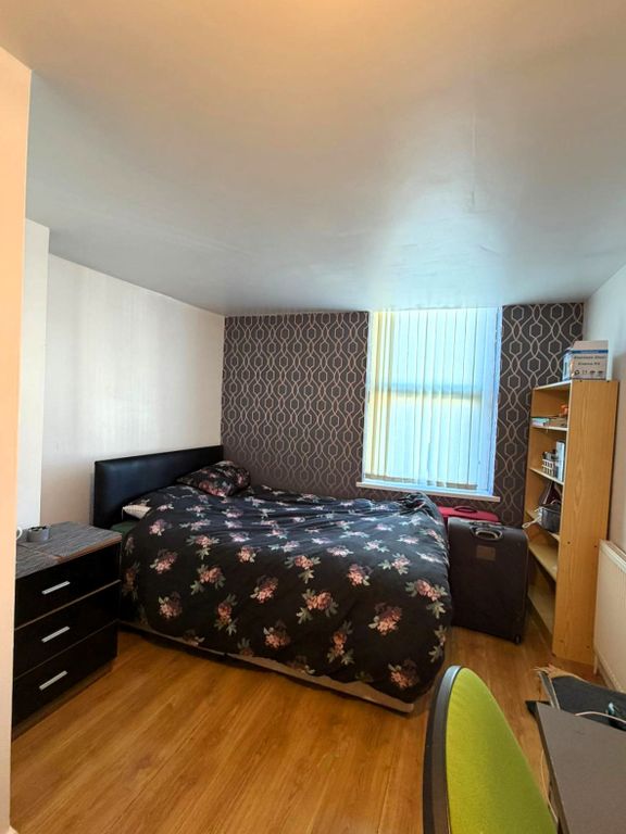 Property photo 1 of 4