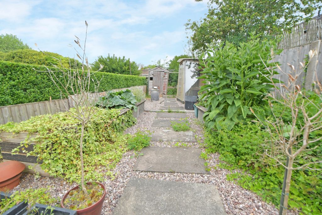 Property photo 3 of 5 Garden _