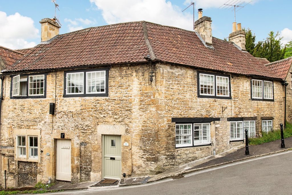 Property photo 1 of 15