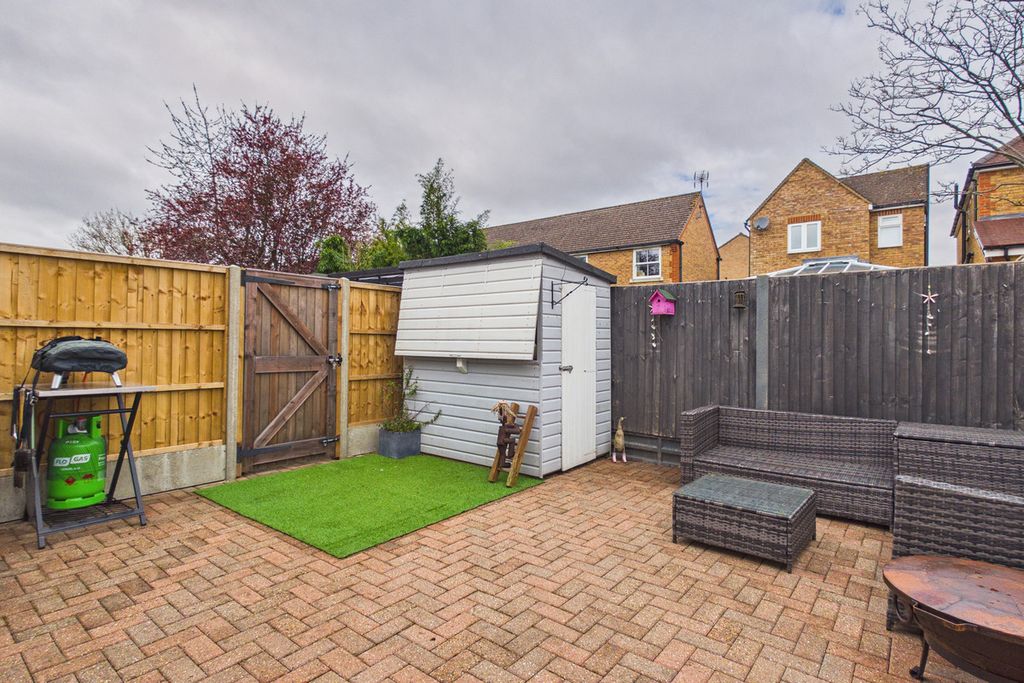 Property photo 3 of 15