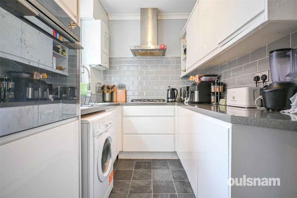 Property photo 3 of 19 Picture No. 10