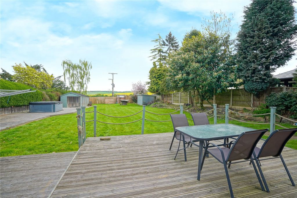 Property photo 3 of 18 Picture No. 31