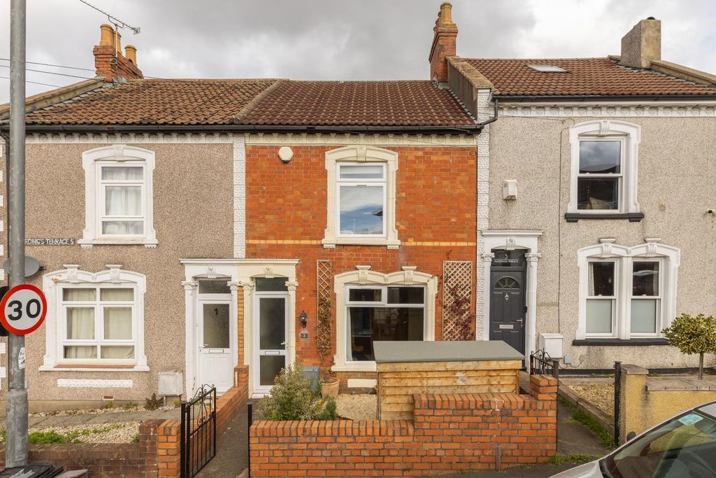 Property photo 2 of 28 Char9940.Jpg