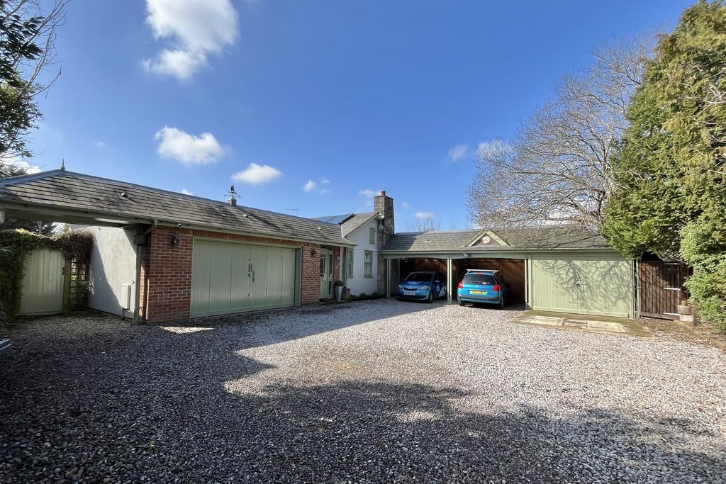 Property photo 1 of 16 Front