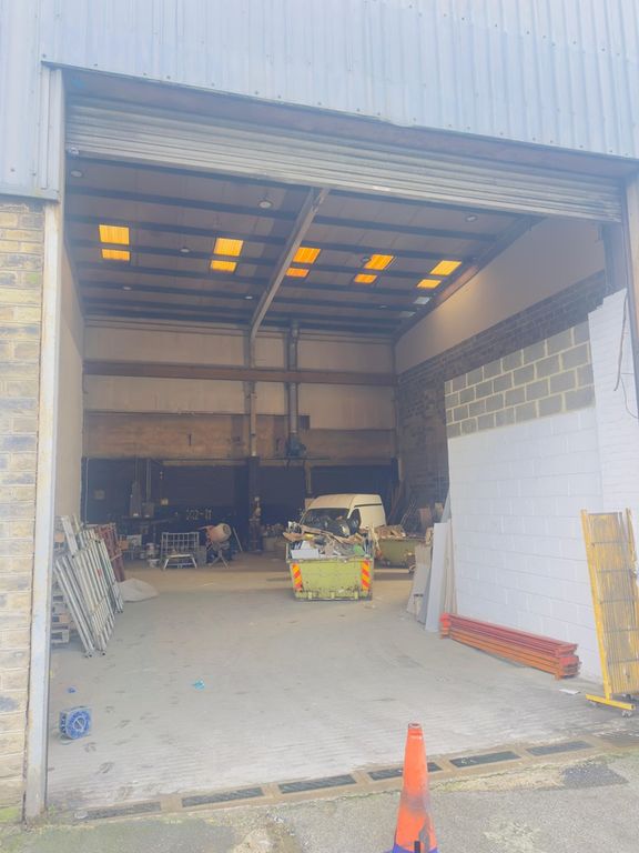 Property photo 2 of 11