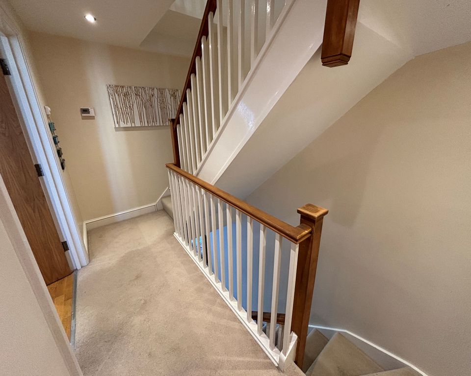 Property photo 3 of 40