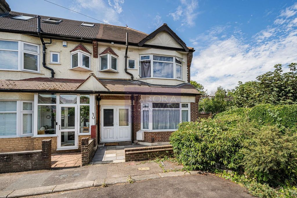 Property photo 1 of 9