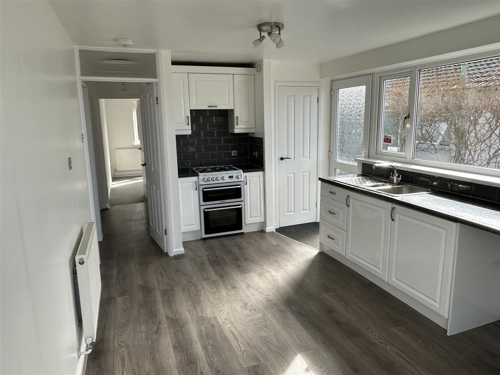 Property photo 3 of 16 Img_0964.Jpeg