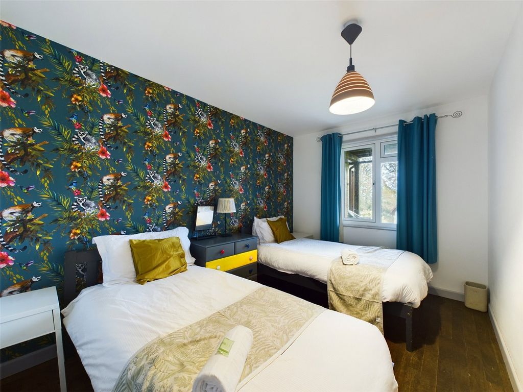 Property photo 3 of 16 Lodge 37 (2)