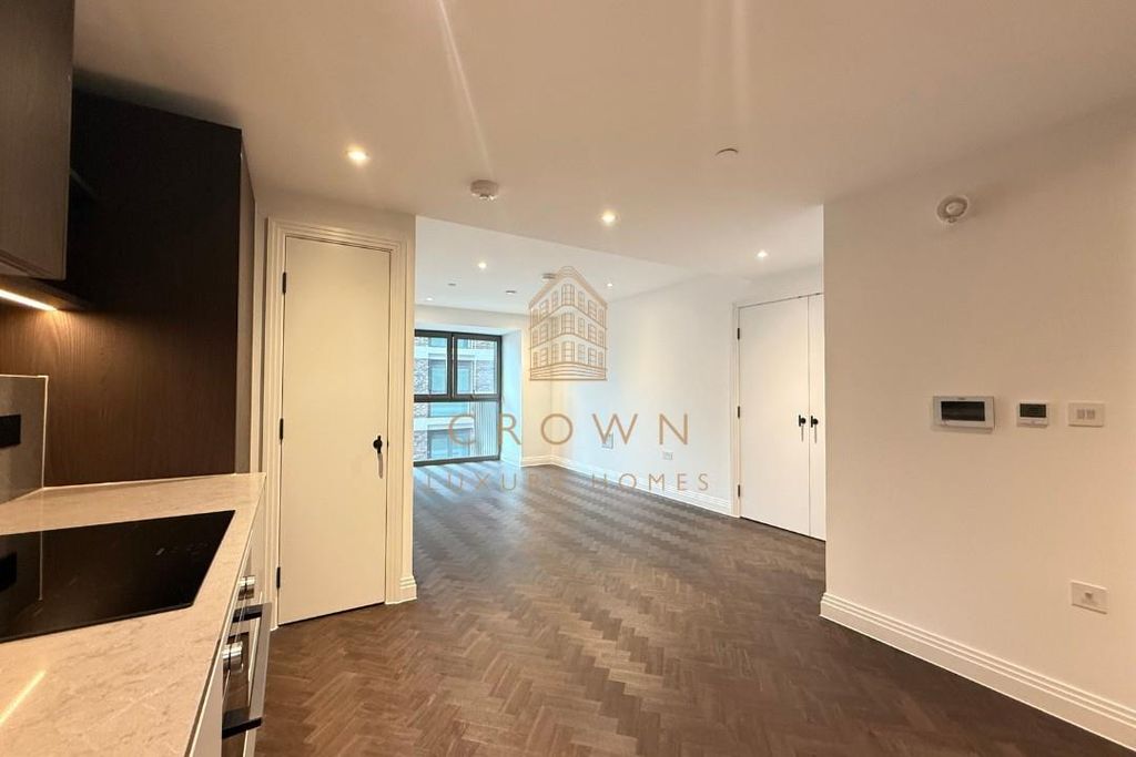 Property photo 2 of 18 Redhh-105011 (3).Jpg