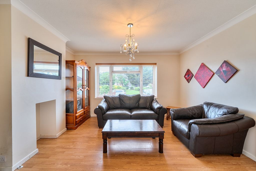 Property photo 3 of 18 1477469-1-6A2A84B...