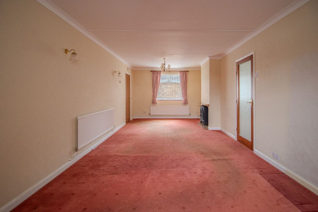 Property photo 3 of 21 4611225