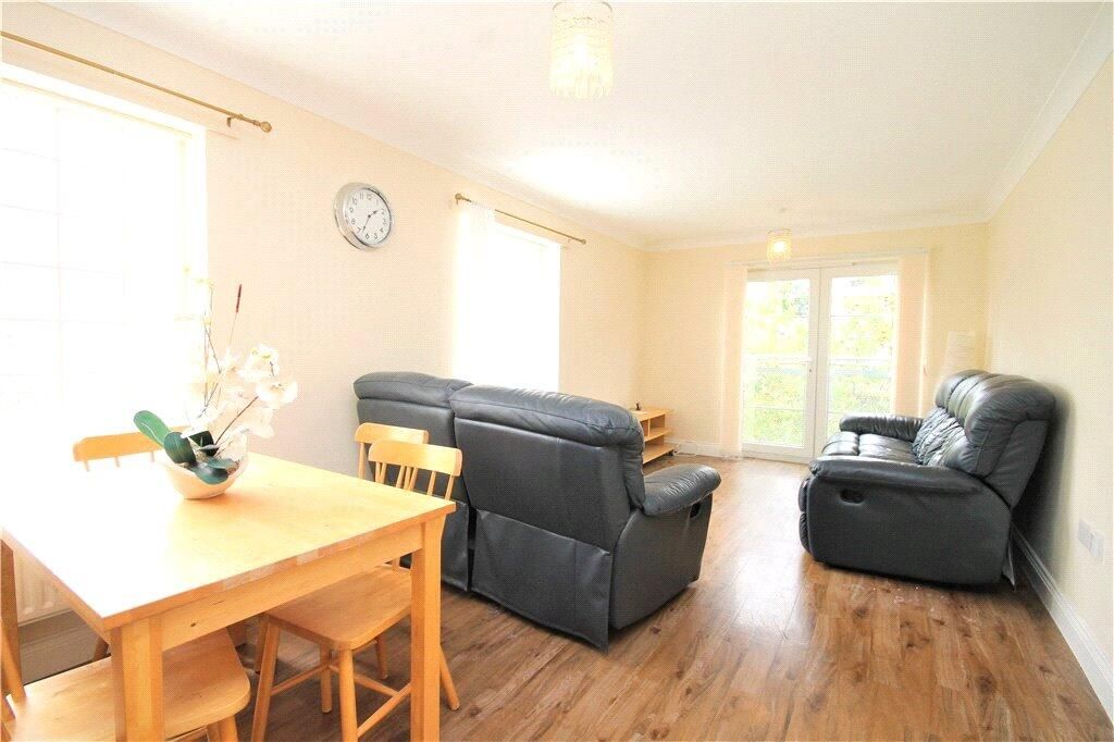 Property photo 2 of 12