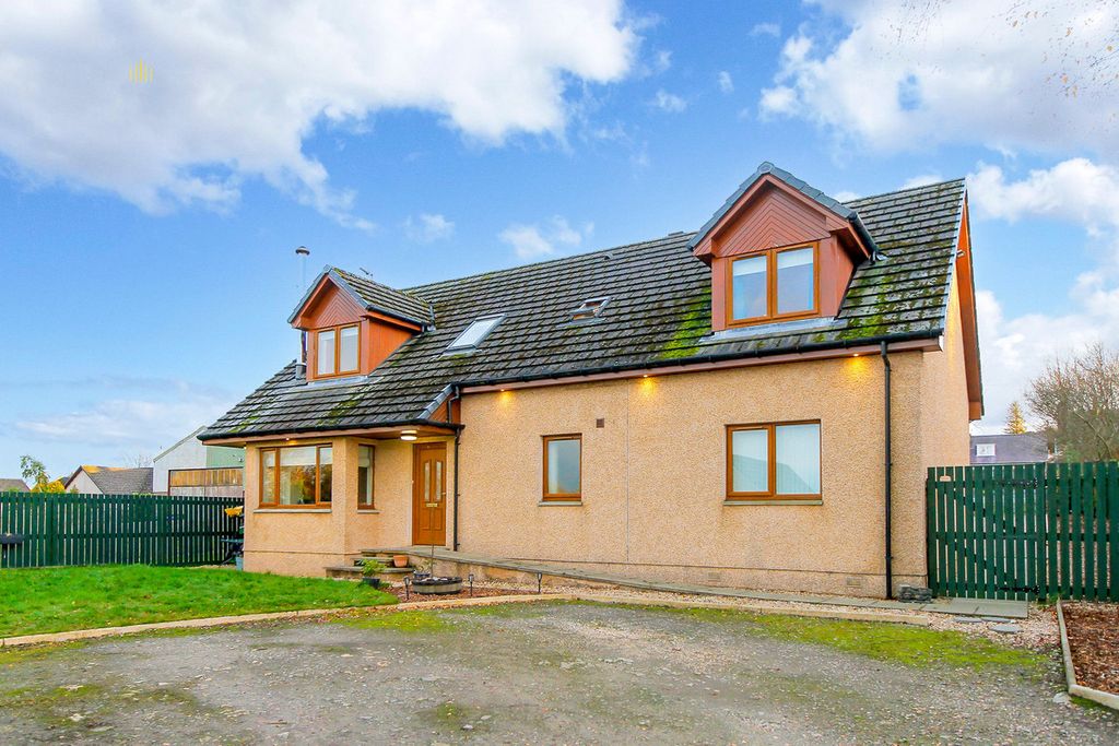 Property photo 1 of 39