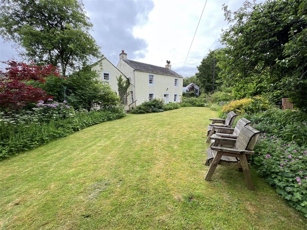 Property photo 3 of 23