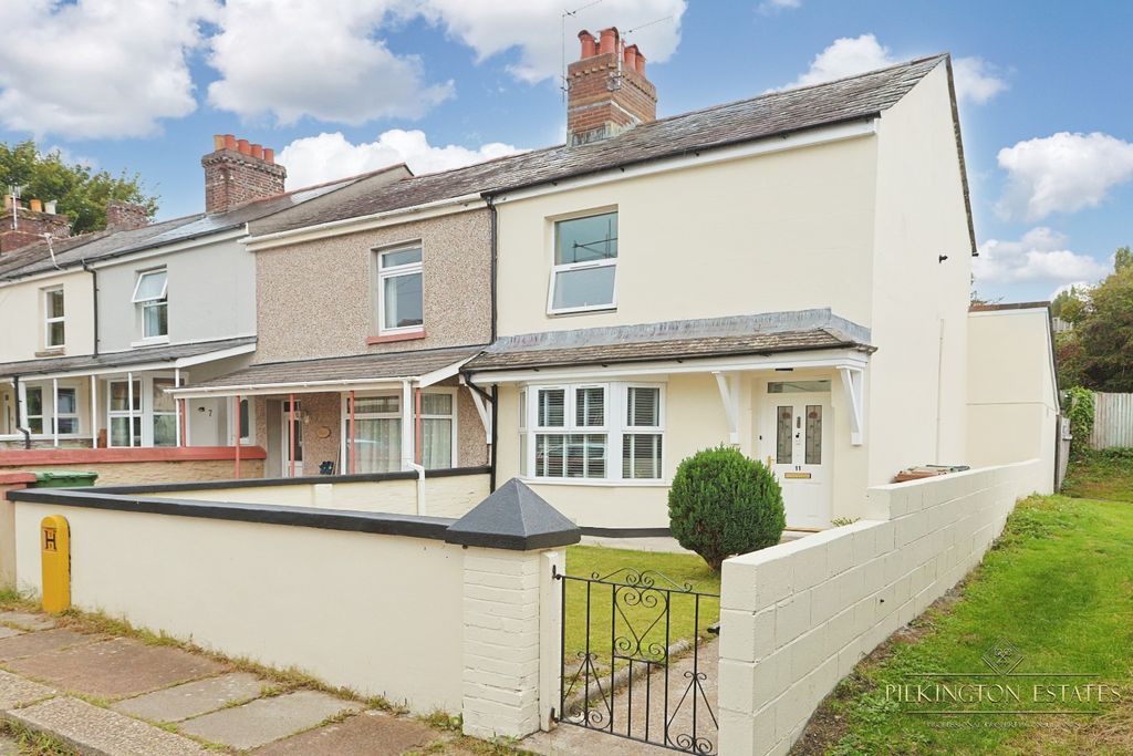 Property photo 1 of 13 4501872