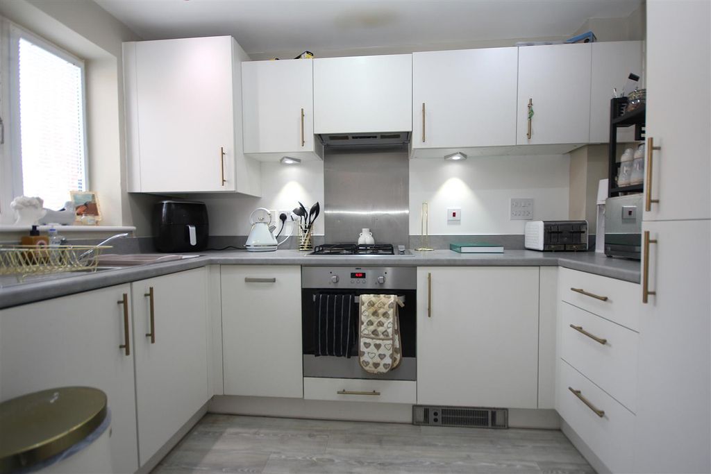 Property photo 2 of 12 Img_5477.Jpg