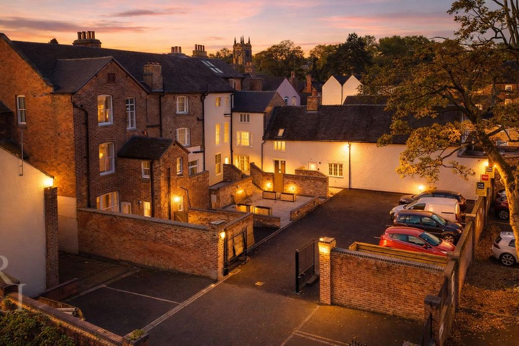 Property photo 1 of 28 4 Kil Ext.Png