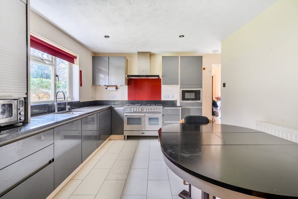 Property photo 3 of 17 Picture No. 04