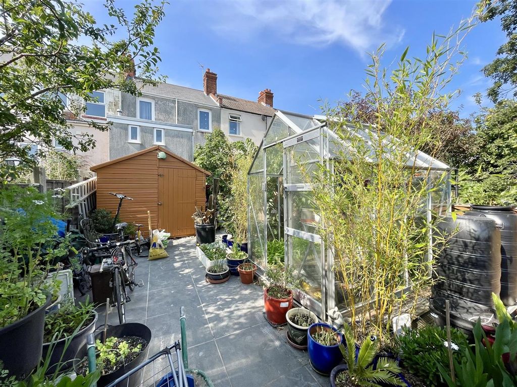 Property photo 3 of 15