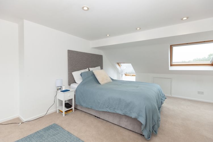 Property photo 3 of 8 207481