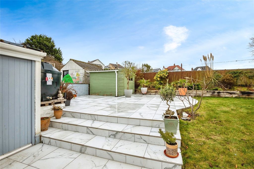 Property photo 2 of 22 Picture No. 08