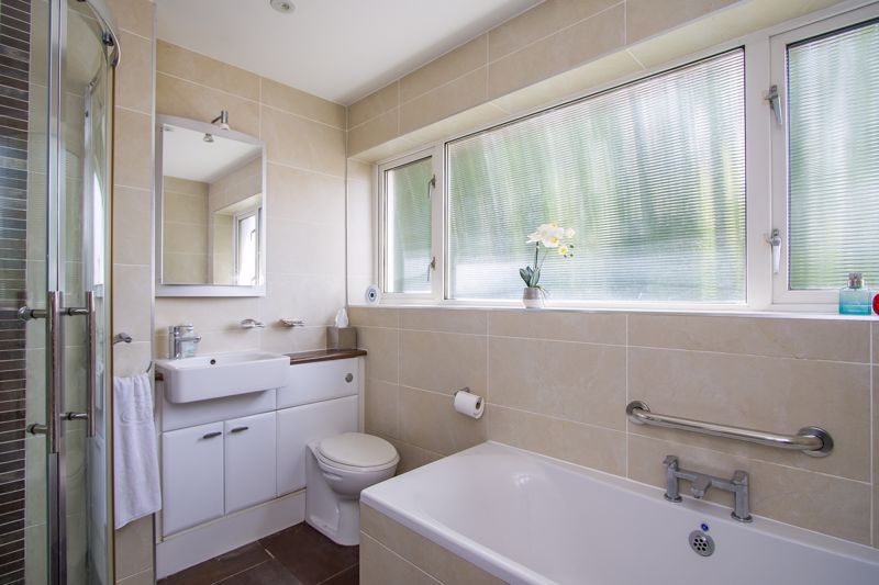 Additional image 13 of 3 bed flat to rentWindsor Court, The Esplanade, Penarth CF64