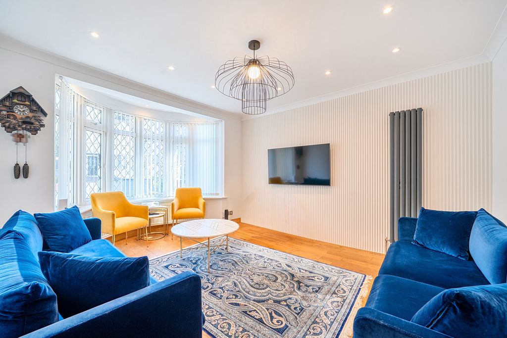 Property photo 2 of 27 1-6A7Cf47418054-1...