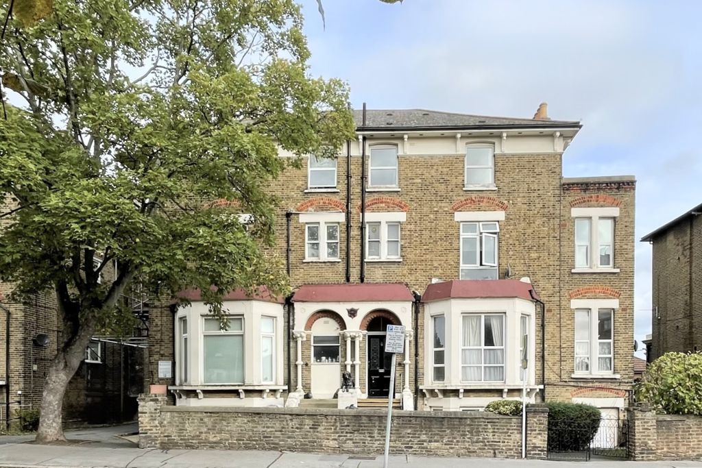 Property photo 1 of 10 1