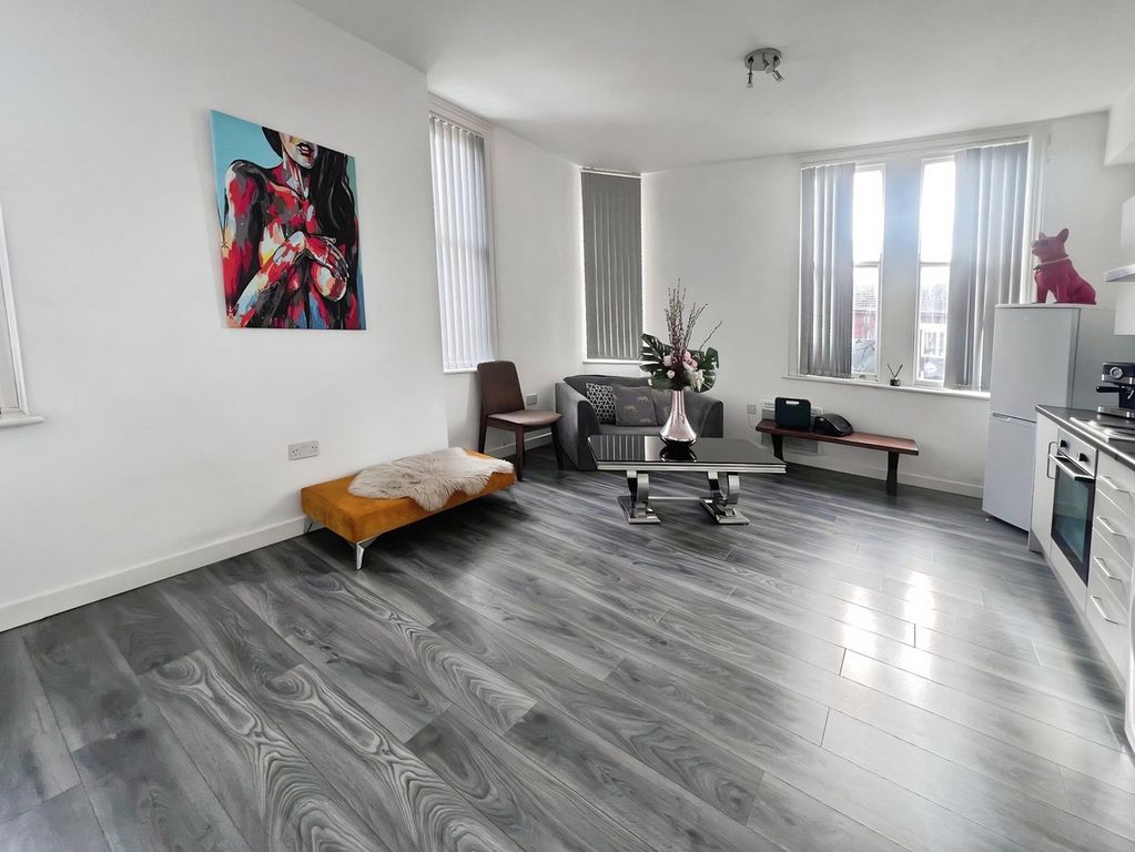 Property photo 1 of 4