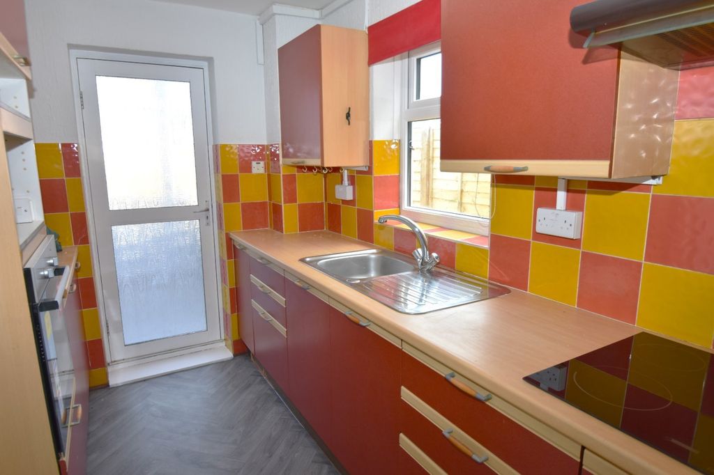 Property photo 3 of 12 Picture No. 06