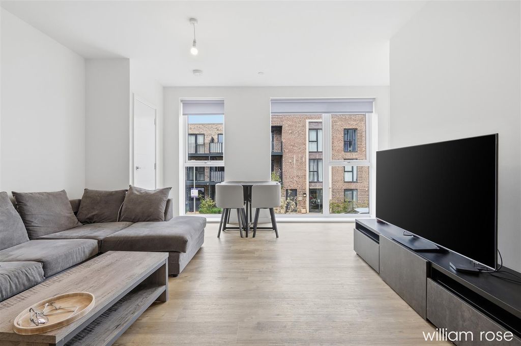 Property photo 2 of 14 008_Img_3307.Jpg