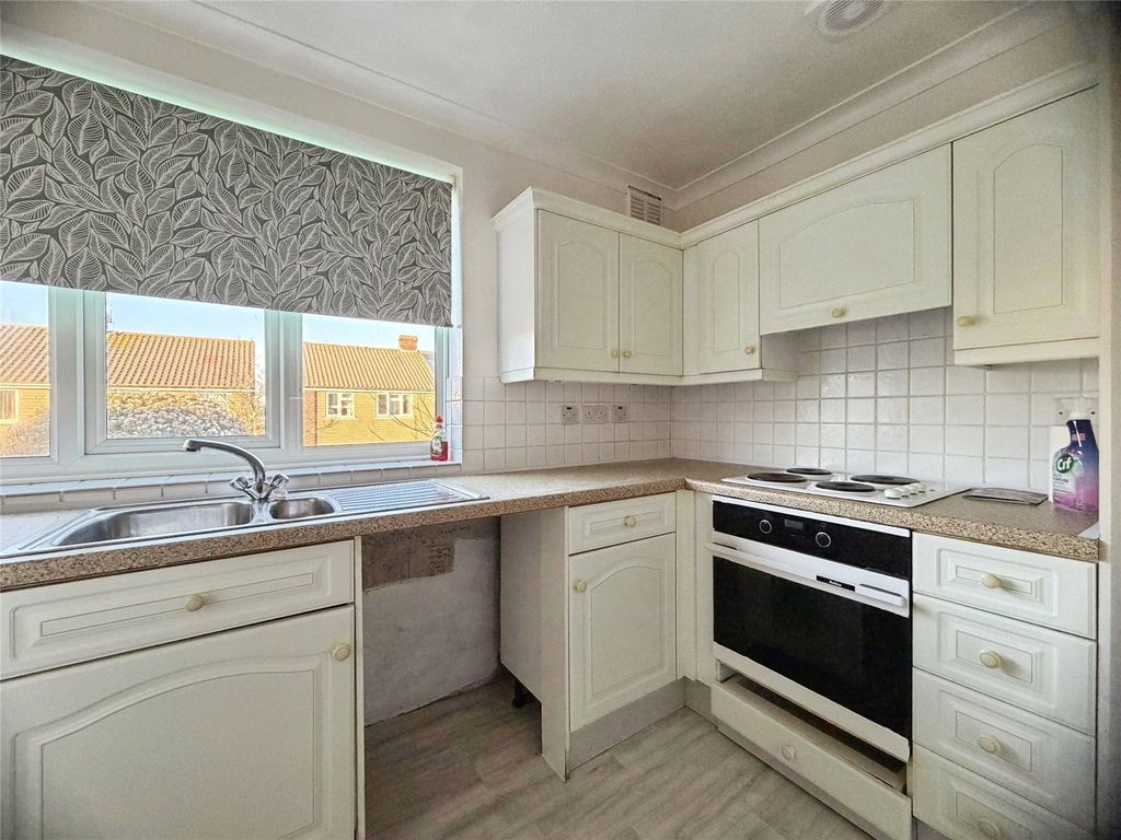 Property photo 2 of 7 Picture No. 13