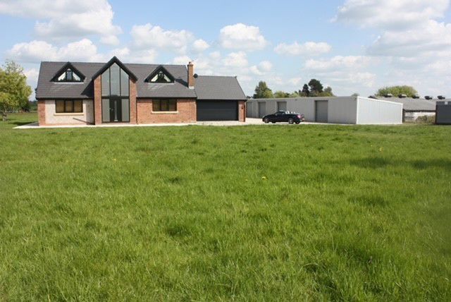Property photo 1 of 22