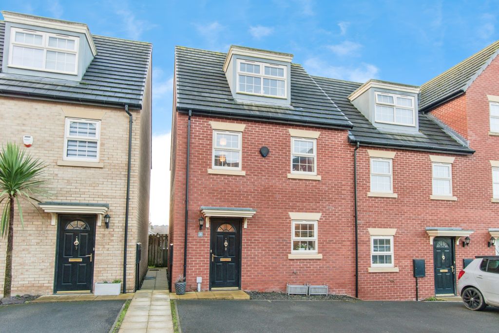 Property photo 1 of 15 Front View