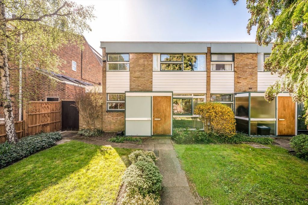 Property photo 1 of 5