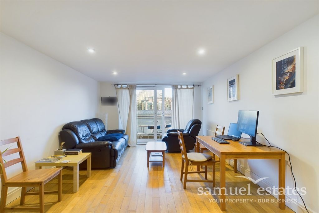 Property photo 1 of 11 Living Area