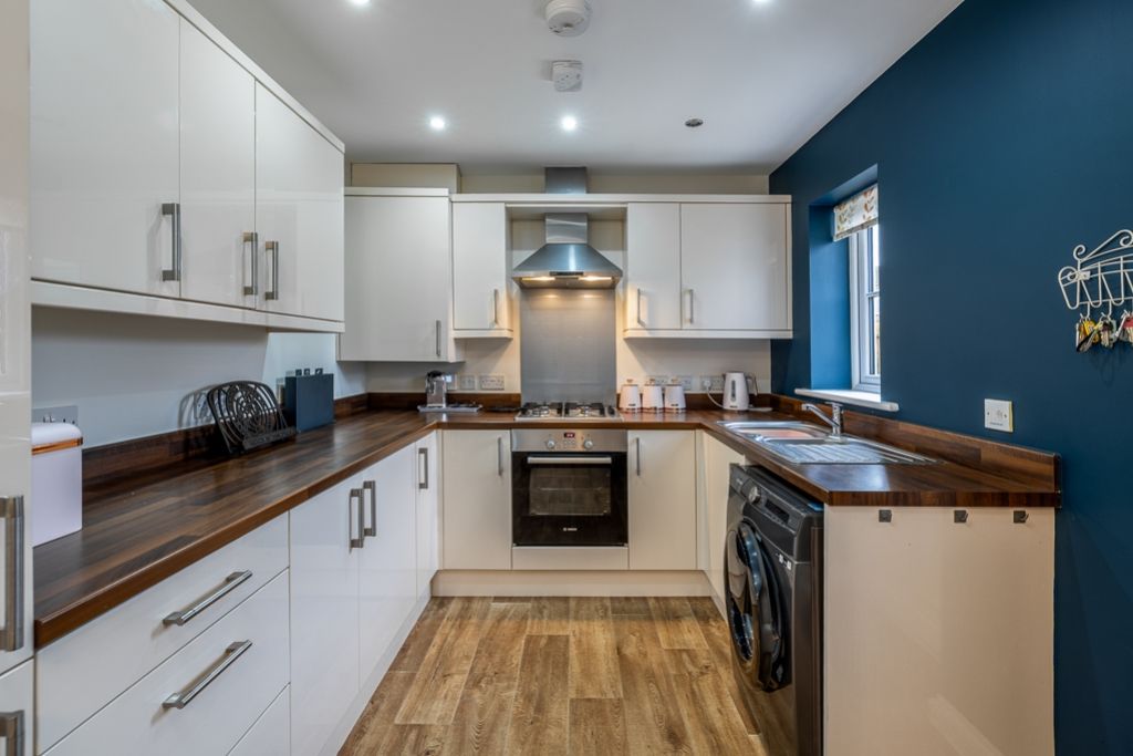 Property photo 3 of 21 15 Belle Vue Close (Holbeach)-15
