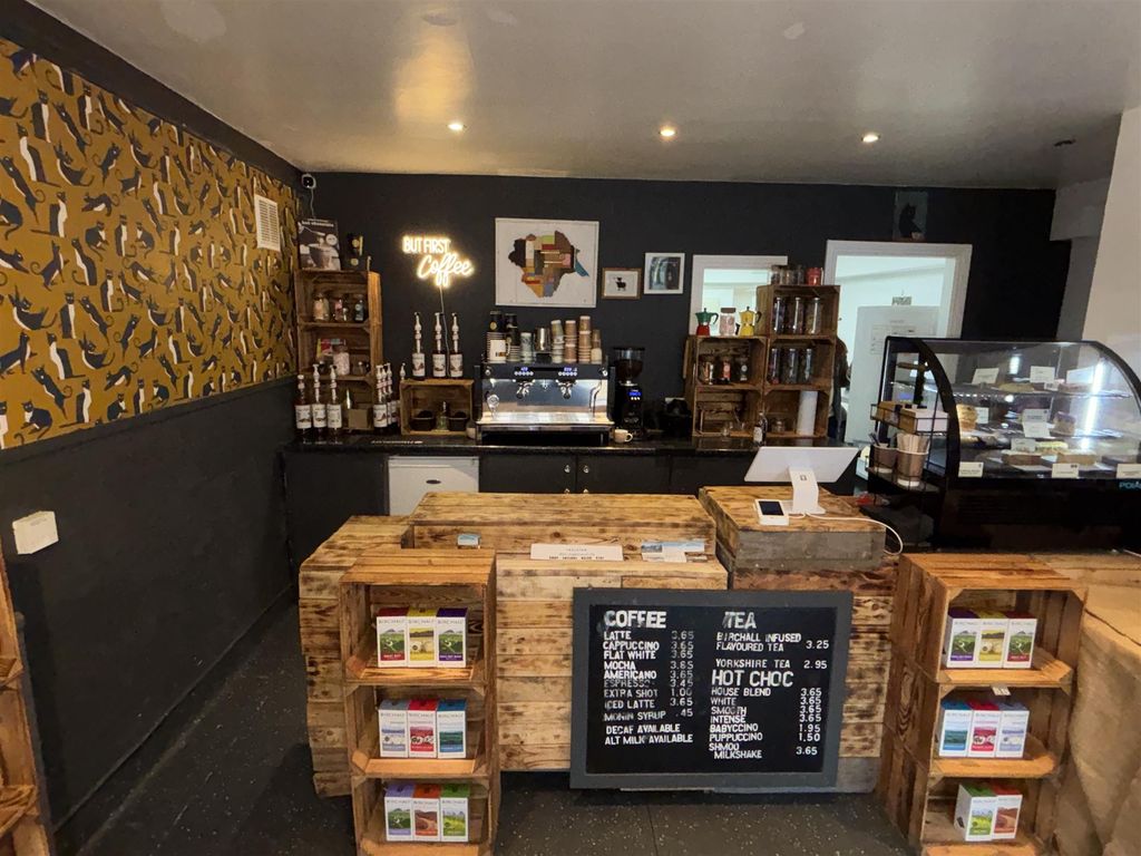 Property photo 2 of 7 Photo 1