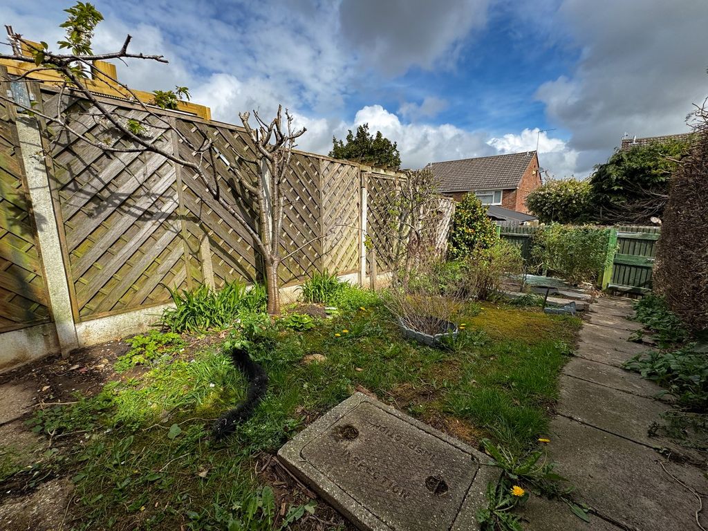 Property photo 2 of 12