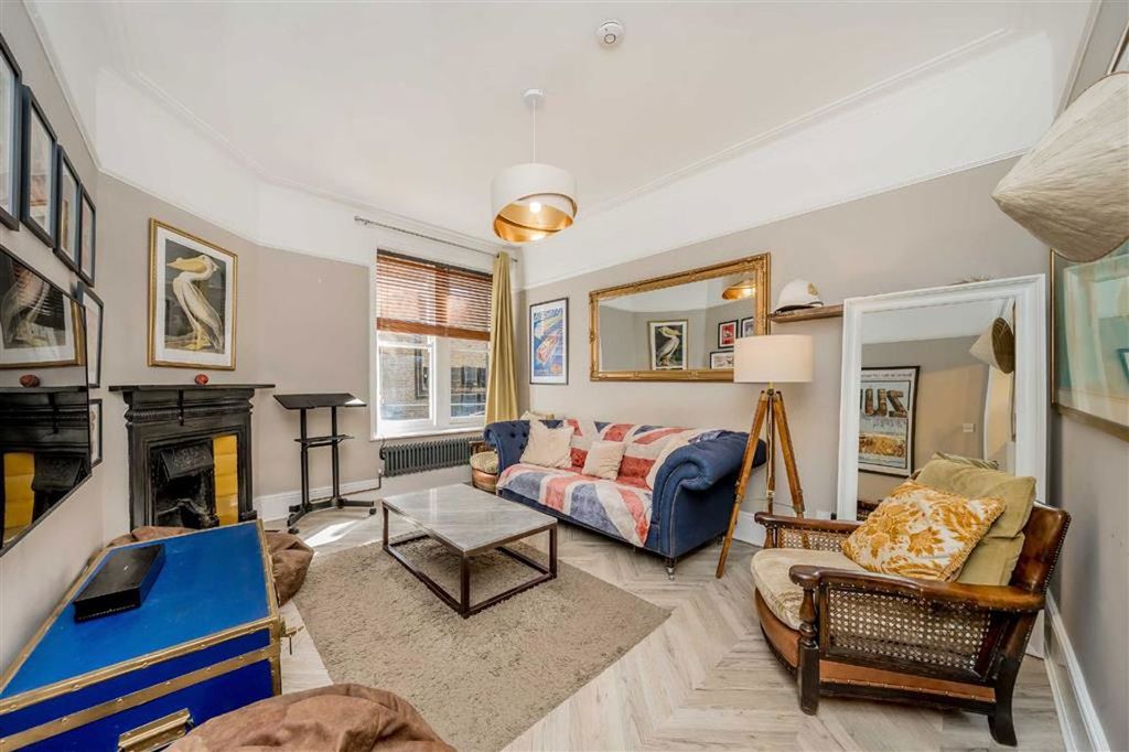 Property photo 2 of 6