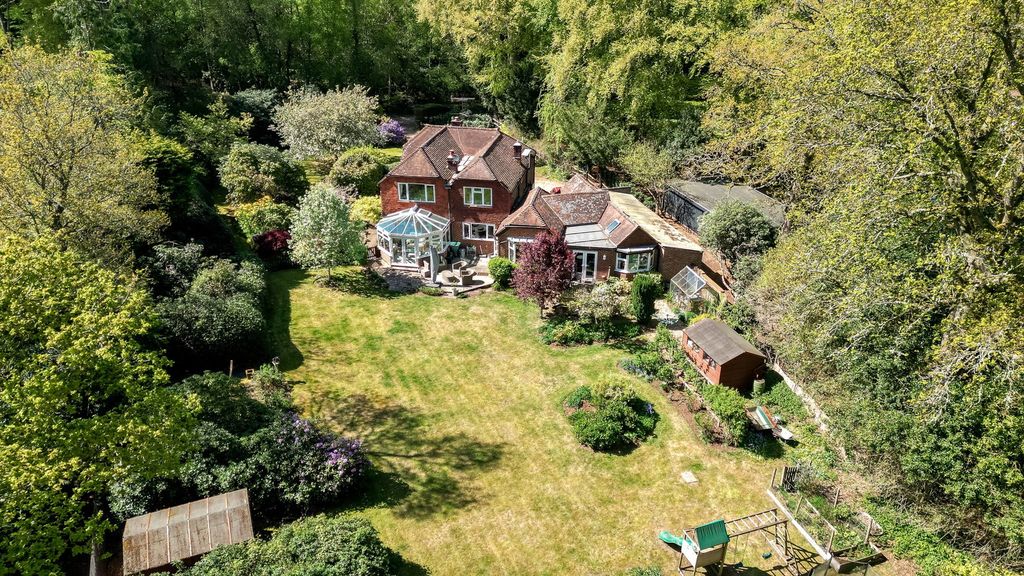 Property photo 2 of 30