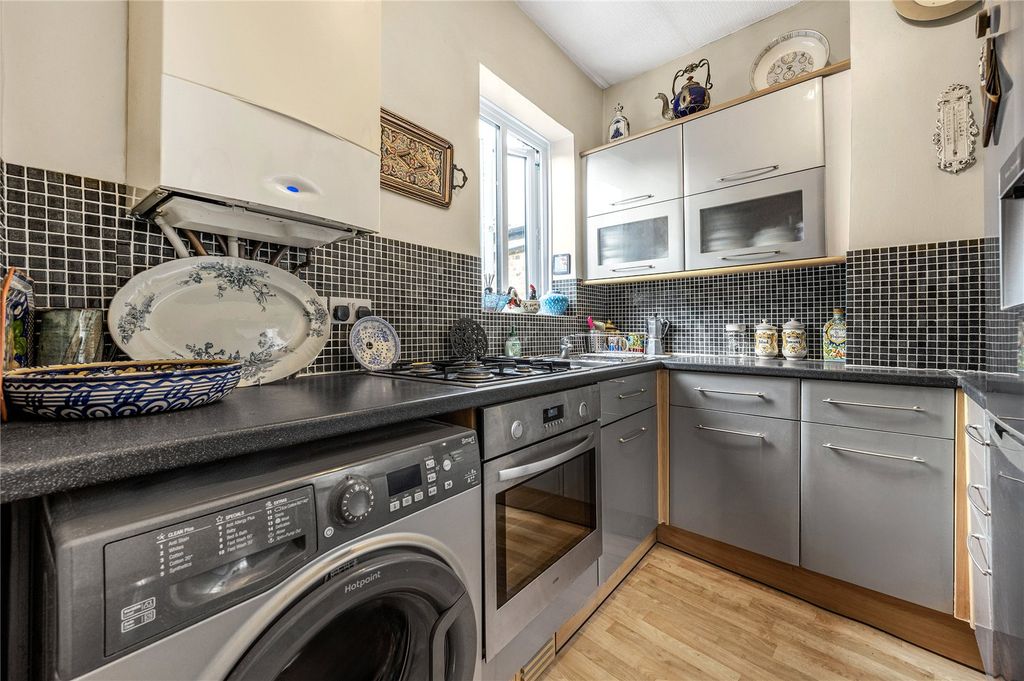 Property photo 3 of 10 Picture No. 06