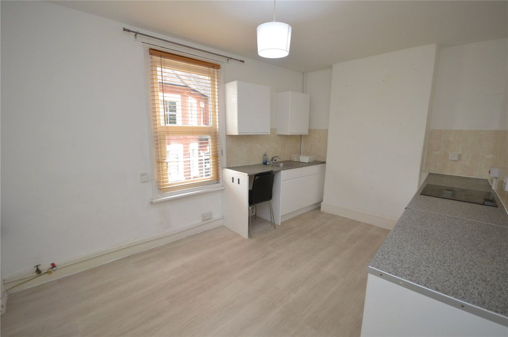 Property photo 3 of 7 Picture No. 09