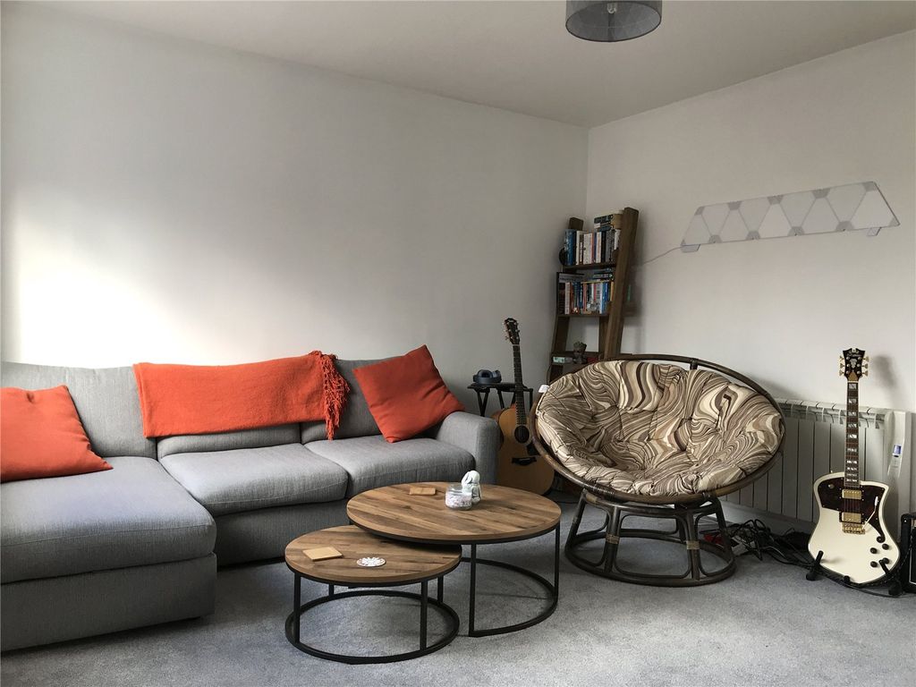 Property photo 2 of 11 Picture No. 13