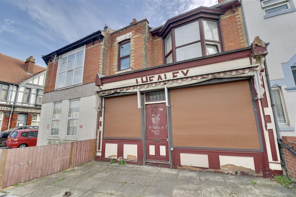 Property photo 1 of 14 C4Ff4862-6275-4C4E-8594-Cf030B68Fd5E_1_201_A.Jpeg